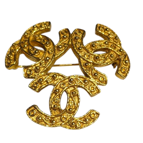 CHANEL Vintage Triple CC Logo Brooch Gold Tone 94A Runway Statement Pin... - Picture 1 of 7